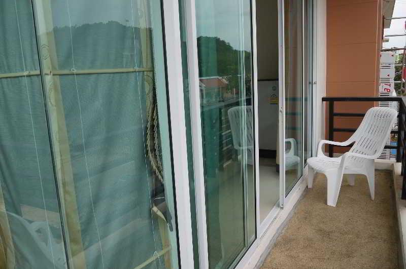 J Apartment Ao Nang Exteriör bild