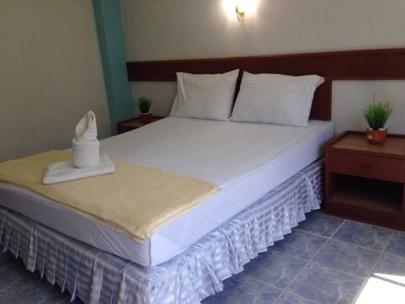 J Apartment Ao Nang Exteriör bild
