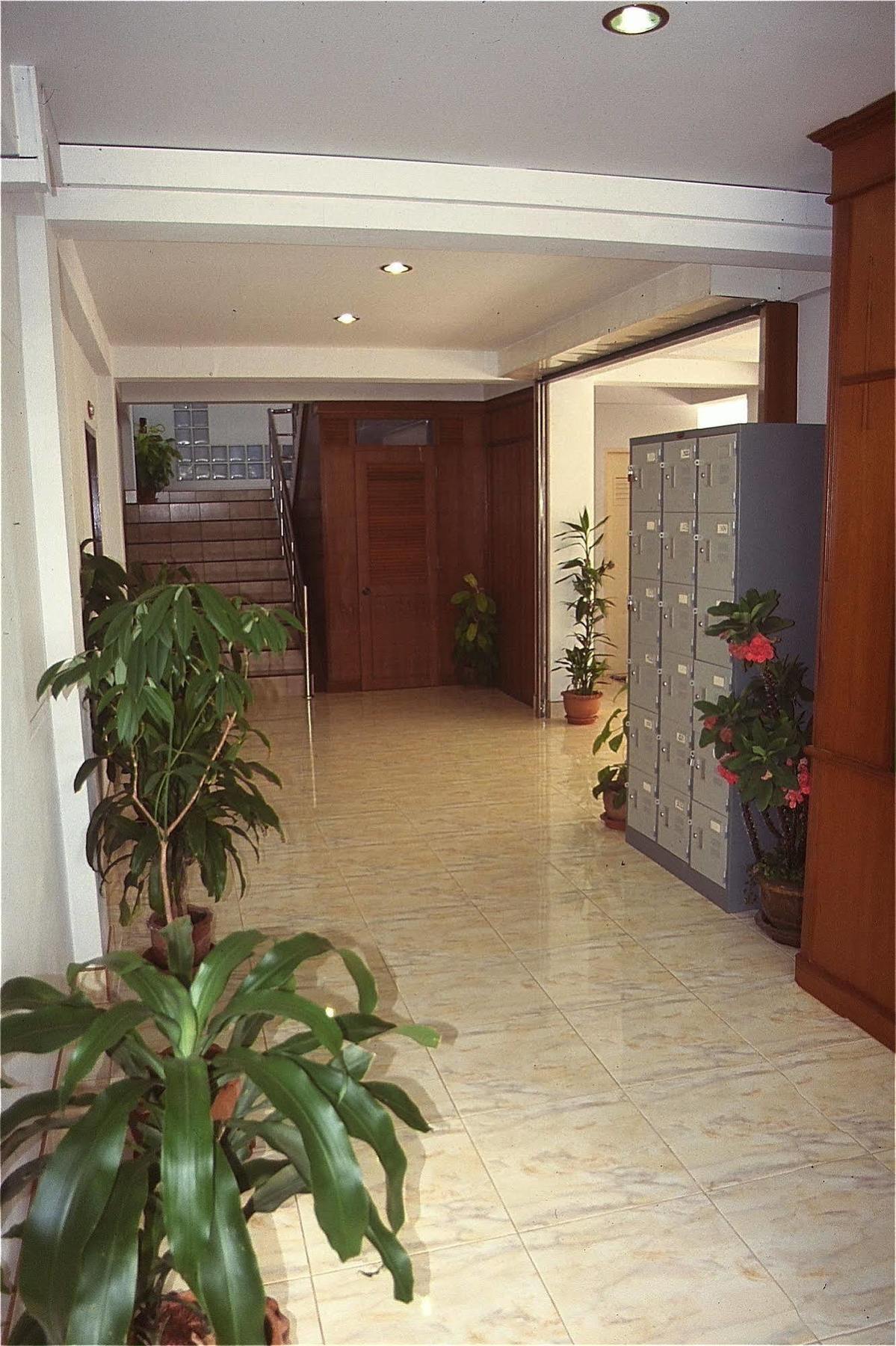 J Apartment Ao Nang Exteriör bild