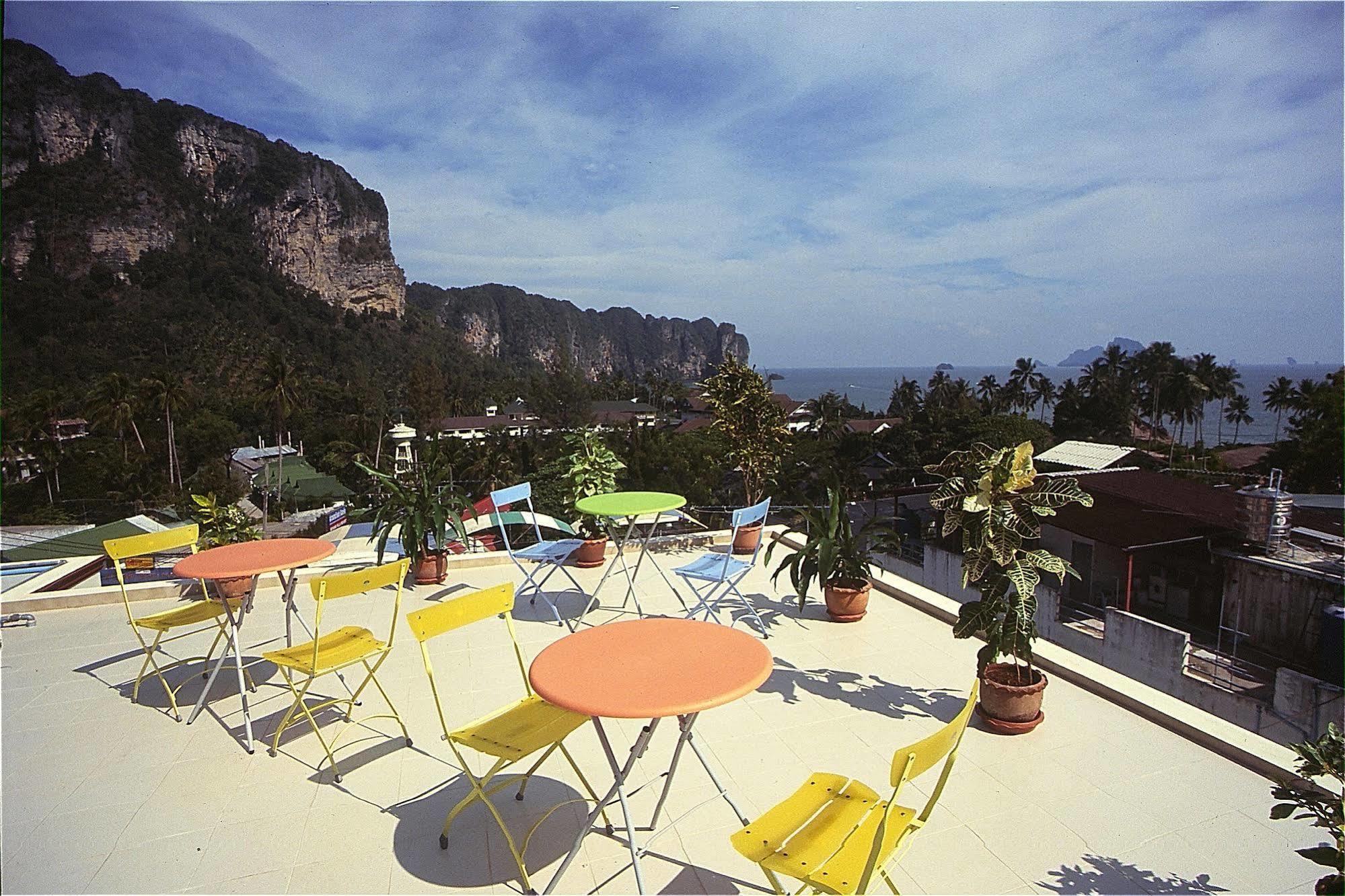J Apartment Ao Nang Exteriör bild