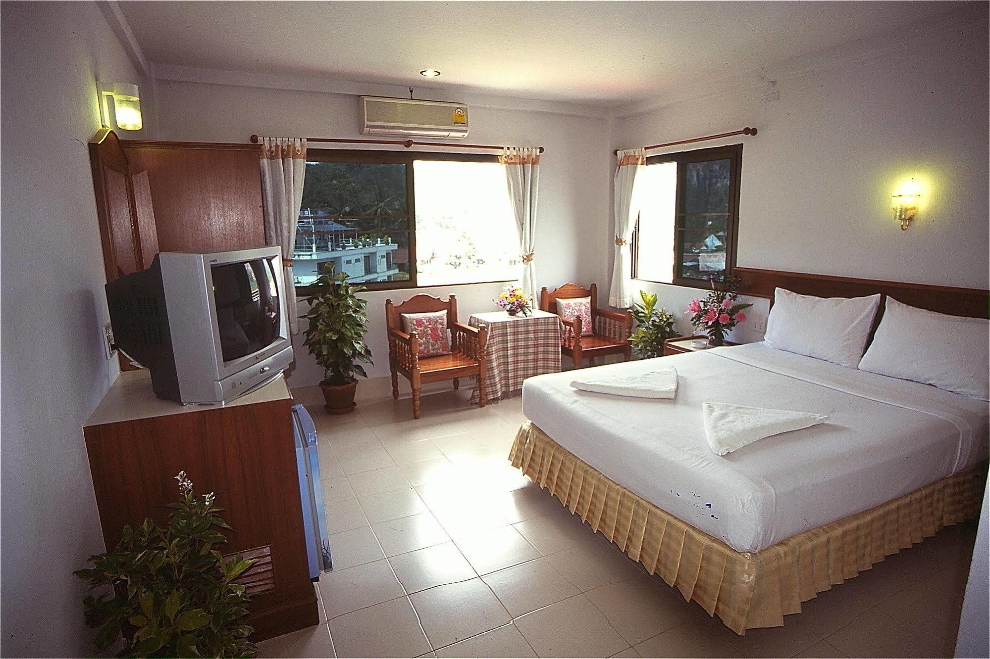 J Apartment Ao Nang Exteriör bild